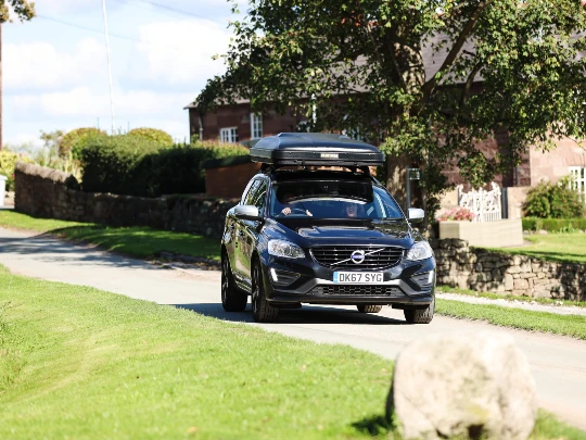 vehicle roof tent camping